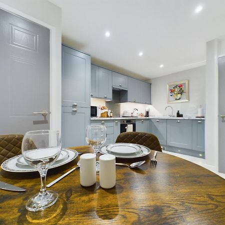 Modern Duplex Central Free Parking Wi-Fi Apartment Cheltenham Exterior photo